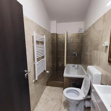 Brecic 1 Апартаменти *